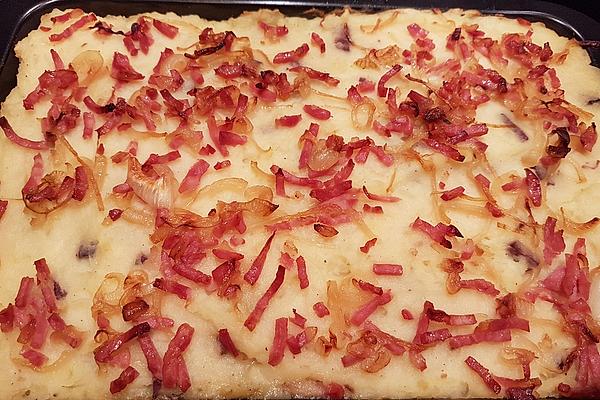 Kappes Teerdisch – Mashed Potatoes with Sauerkraut and Bacon