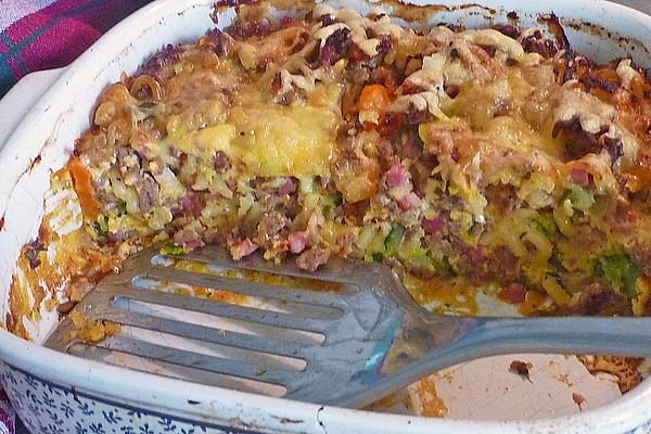 Ludi`s Vegetable and Noodle Mince Casserole