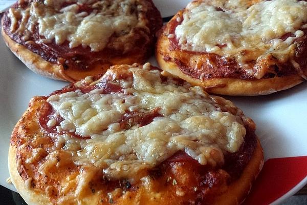 Mini Salami Pizzas