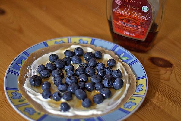 Pancakes with Crème Fraîche, Blueberries and Maple Syrup