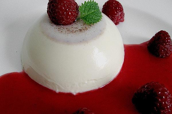Panna Cotta with Prosecco – Raspberry – Sauce