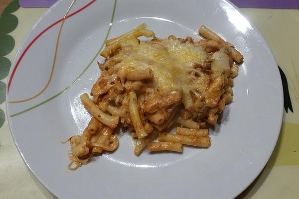 Pasta Bake with Beef, Red Wine and Tomato Sauce