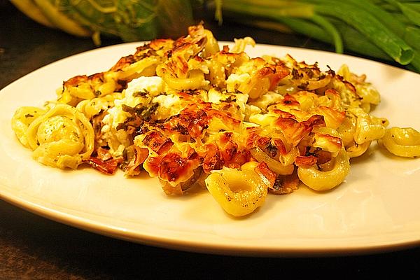 Pasta Bake with Ham and Sheep Cheese