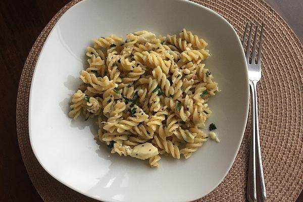 Pasta with Pine Nuts and Parsley
