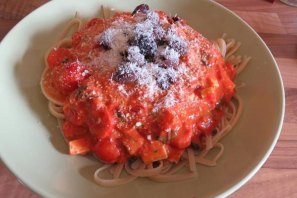 Pasta with Tomato-sour Cream Sauce