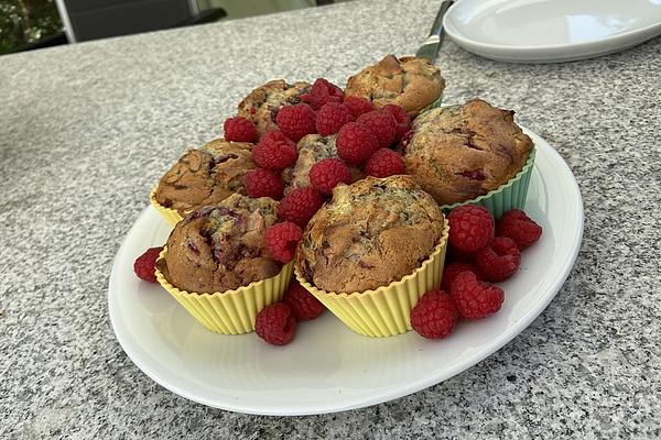 Raspberry – Rhubarb – Muffins