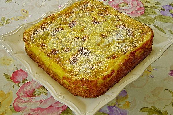 Rhubarb Cake with Topping