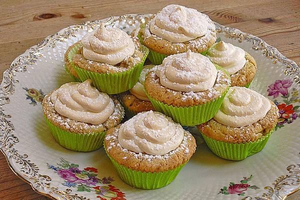 Rhubarb Meringue Muffins