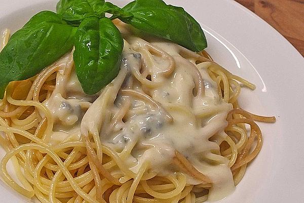 Spaghetti with Gorgonzola Cream Sauce