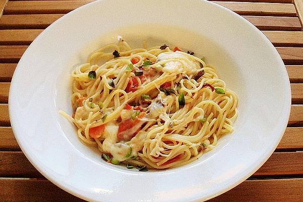Spaghetti with Tomato Mozzarella