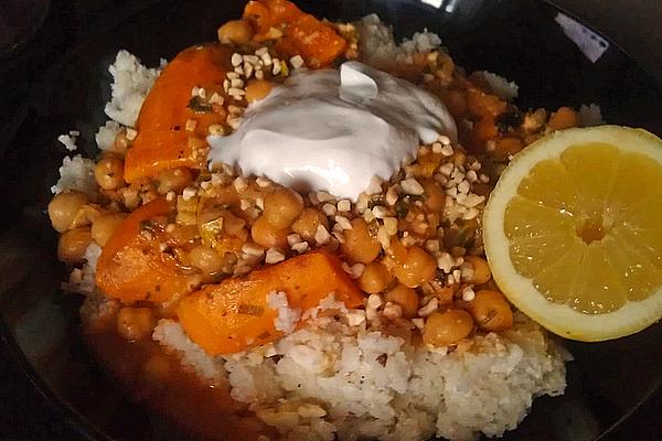 Sweet Potato and Chickpea Curry with Cauliflower Rice