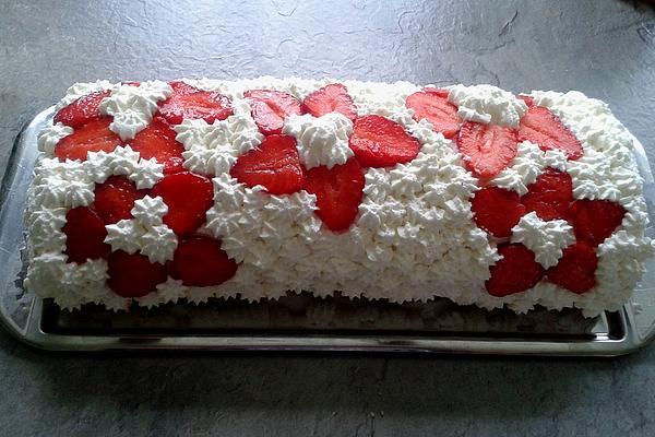 Swiss Roll with Strawberry Cream