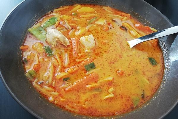 Thai Soup with Coconut and Chicken