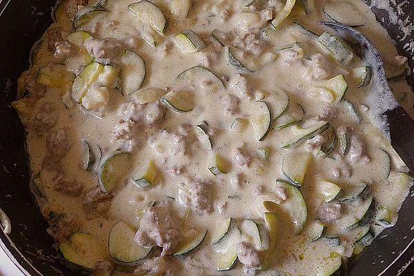 Zucchini – Minced Meat – Stew