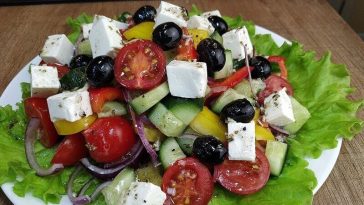Salad in Glass / Salad for Office Greek Salad