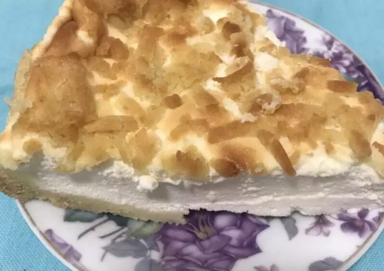 Italian Sour Cream Pie